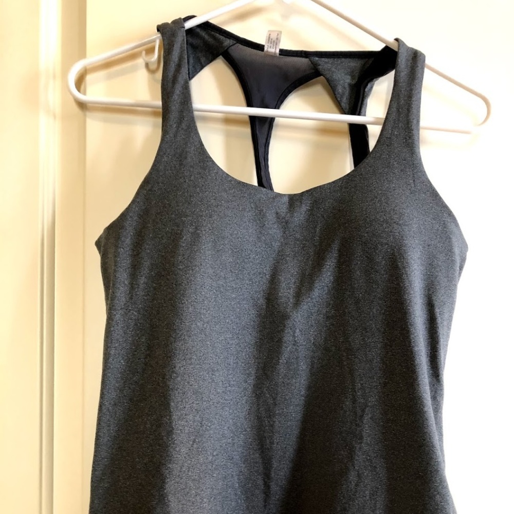 Under Armour Sleeveless Workout Top